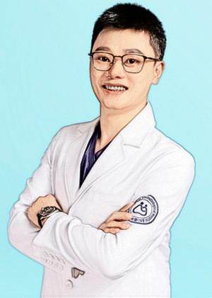医生:肖求义