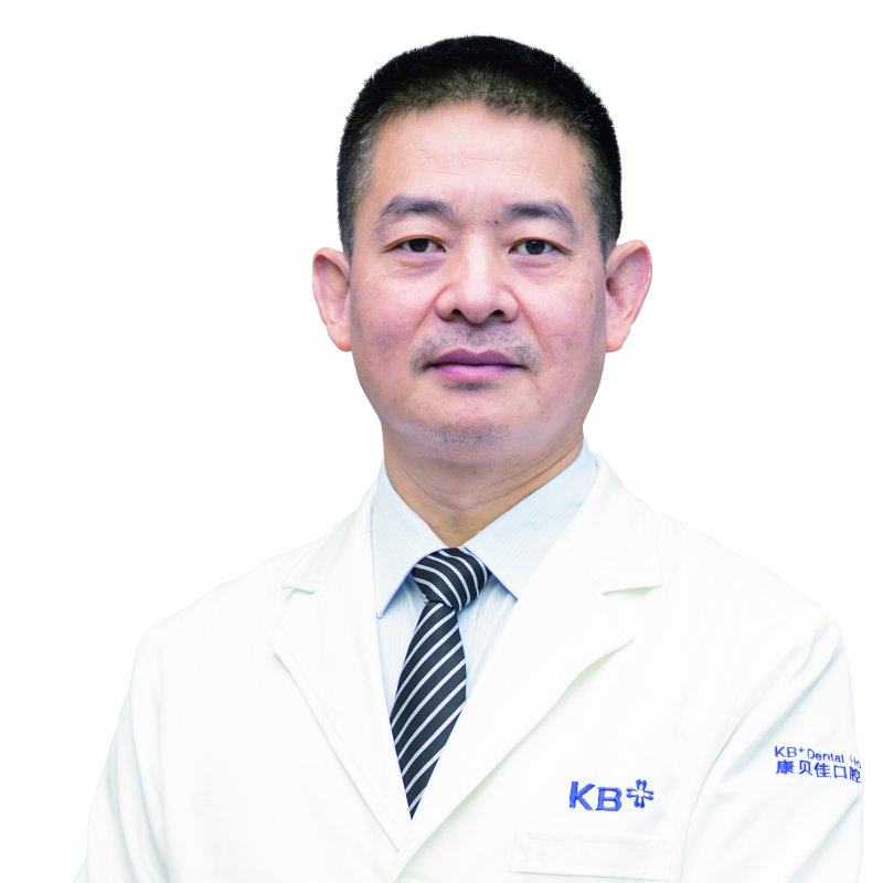 医生:曾小法